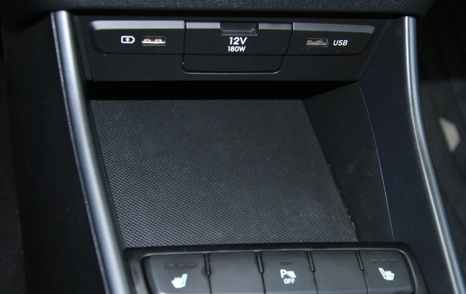 Hyundai i20 cena 63900 przebieg: 54000, rok produkcji 2021 z Bytom małe 704